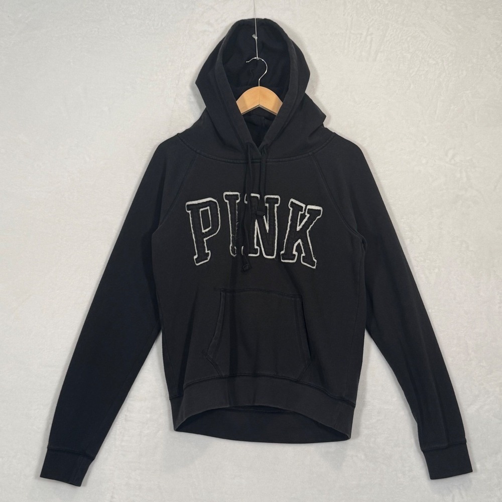 PINK Victoria's Secret Black Applique Logo Pullover Hoodie Large
